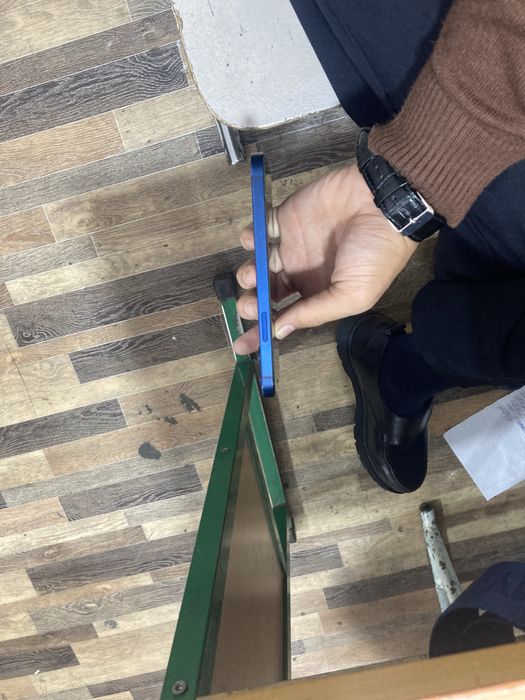 Iphone 12 aybi yoq emks 88 hotira 64 abmen benzilik skuter ga