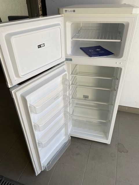 Frigider cu congelator Indesit