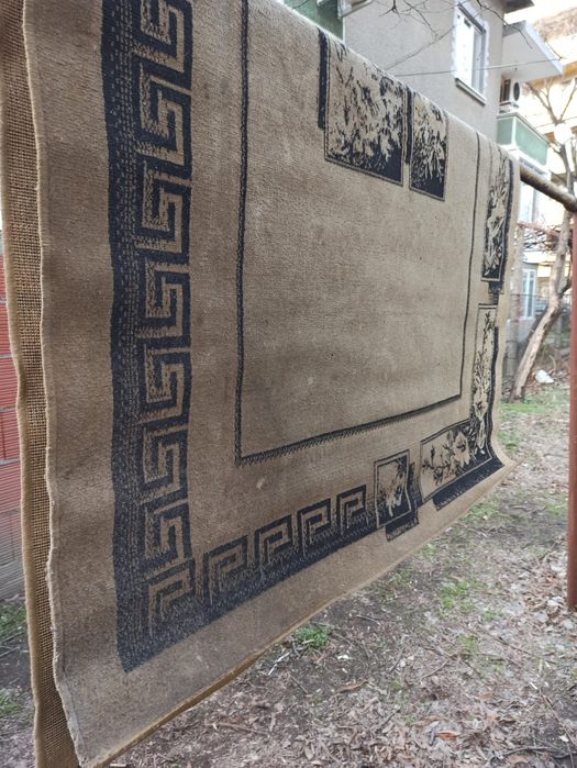 Продавам килими 2 броя