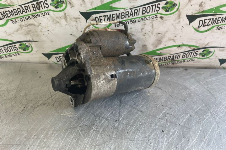 Electromotor 8200 584 664 Dacia Logan prima generatie