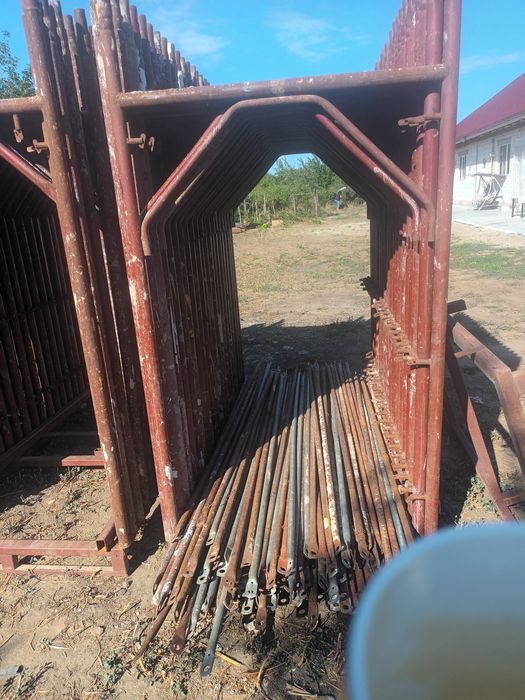 Vindem schela in stare buna