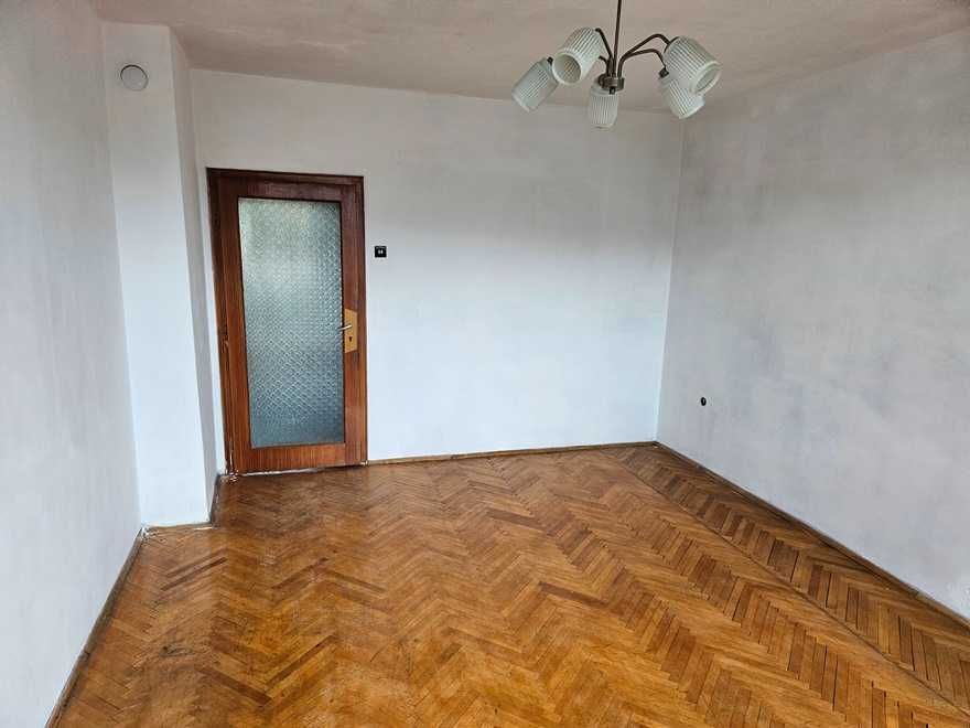 Продава се Тристаен апартамент в Габрово, Център - 85 кв.м за 565 €/кв.м - Снимка #7