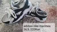 Adidasi nike marimea 36,5