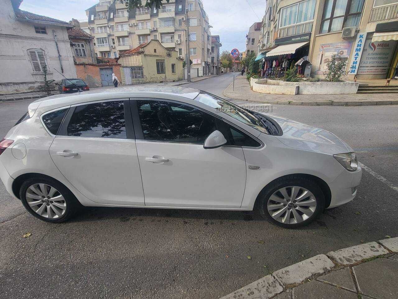 Продавам опел Астра