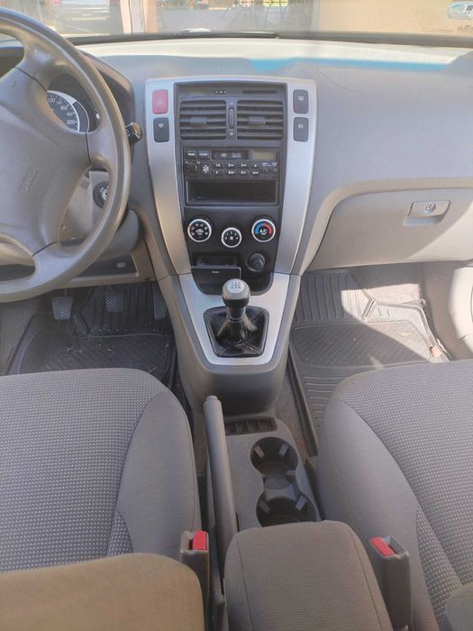 Hyundai Tucson 2.0 Benzină | 2007 | 140 CP | 2x4 | Stare buna