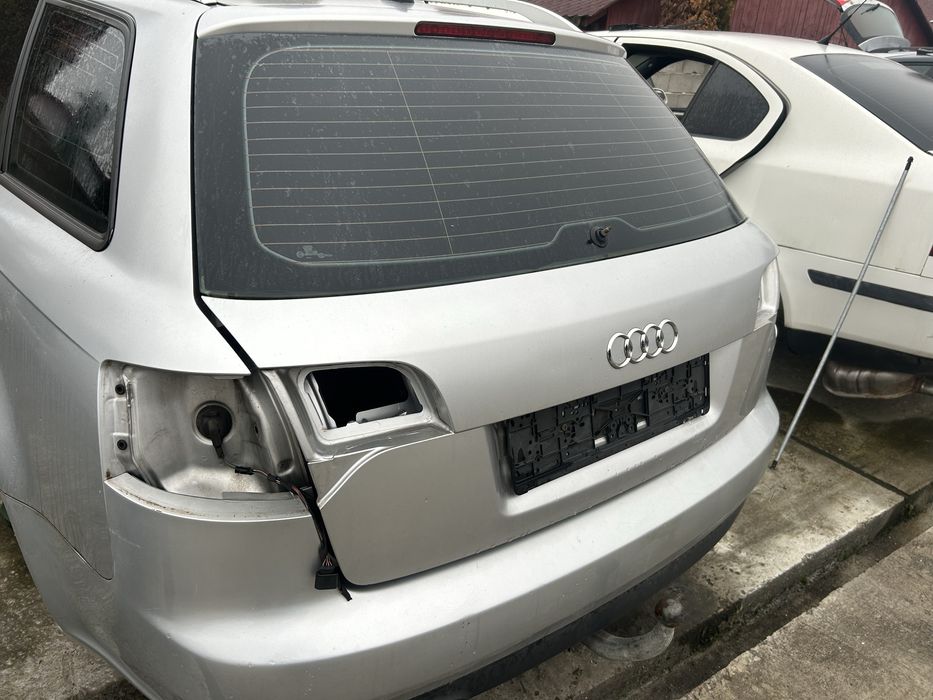 Haion spate Audi A4 B7 break culoare argintiu