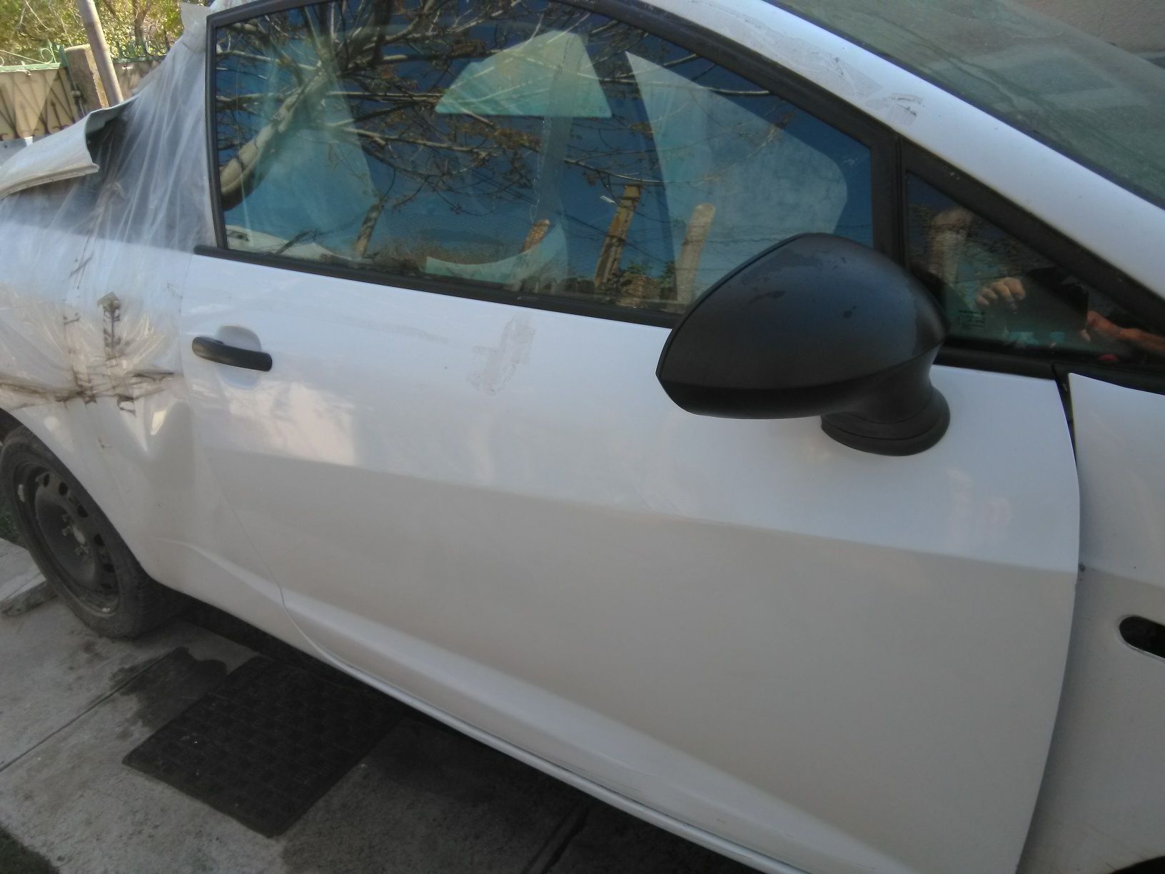Vând uși Seat Ibiza coupe 2012