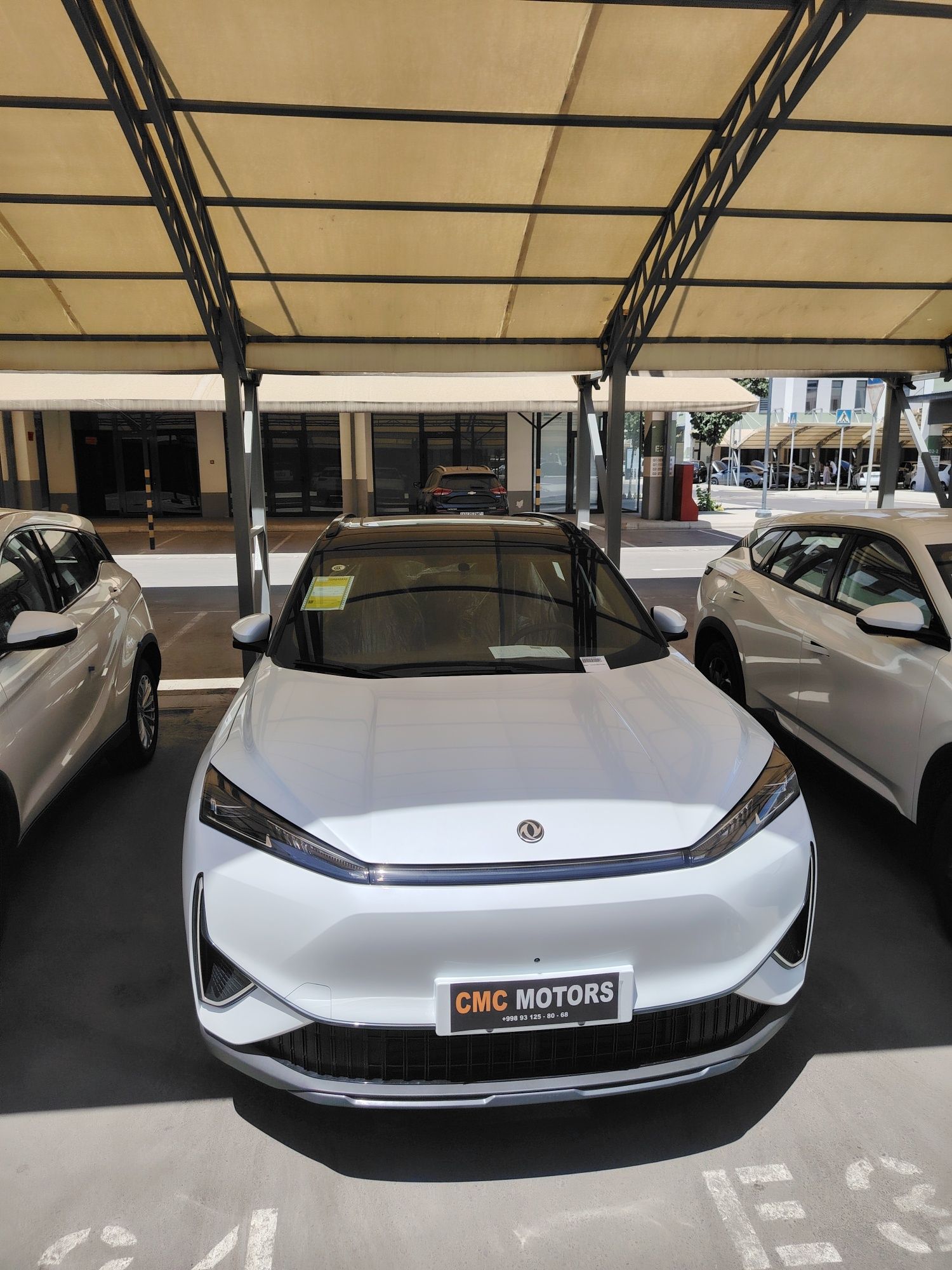 Dongfeng Aelus L7 сотувда бор ок ранг в клра ранг