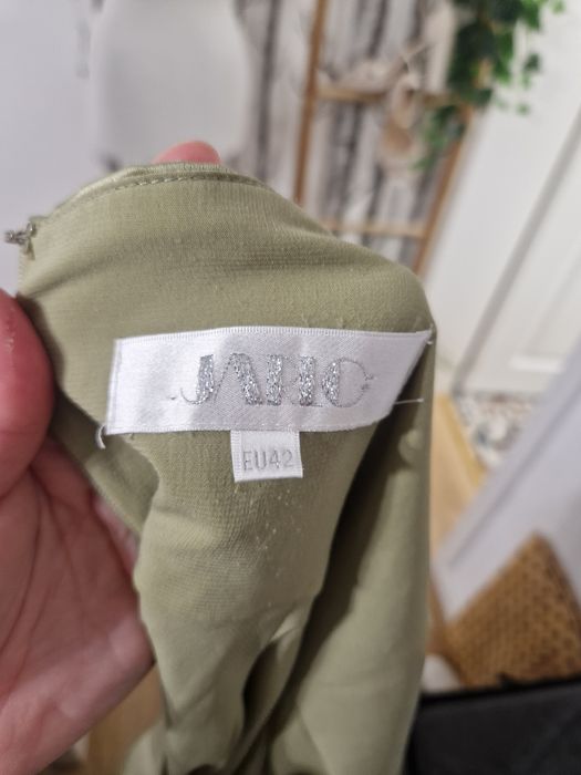 Rochie domnisoara onoare, banchet, nunta verde sage cu spatele gol si