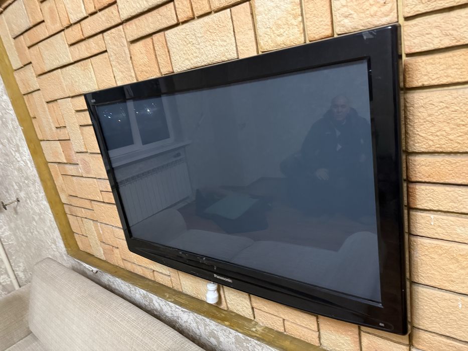 Телевизор в рабочем состоянии