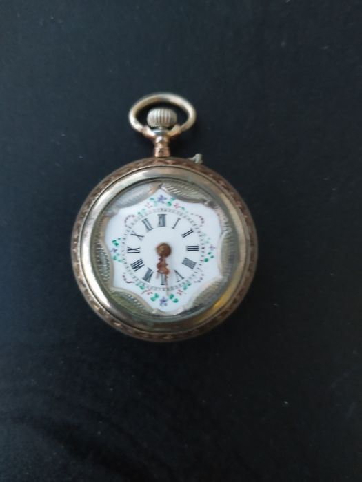 Стар сребърен джобен часовник
