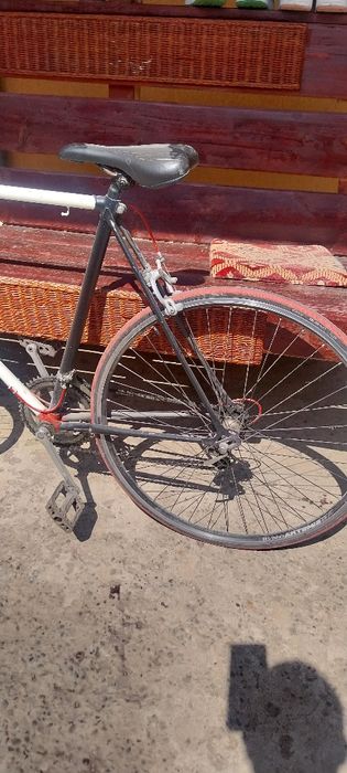 Vând semicursă în stare foarte bună