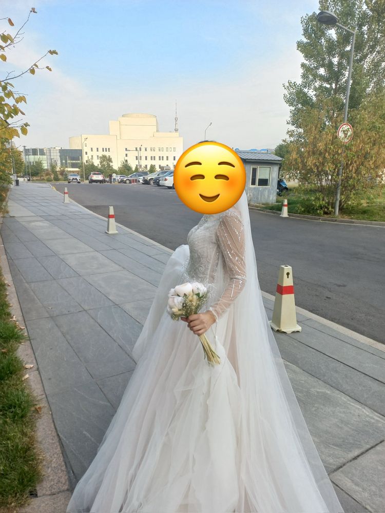 Свадебное платье и на узату