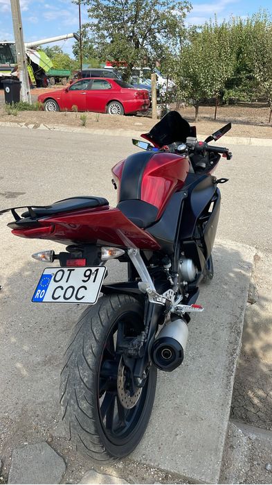 Vând Yamaha YZF-R125