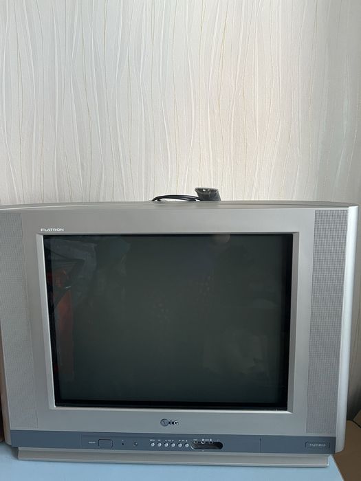 Срочно продам 2 телевизора LG