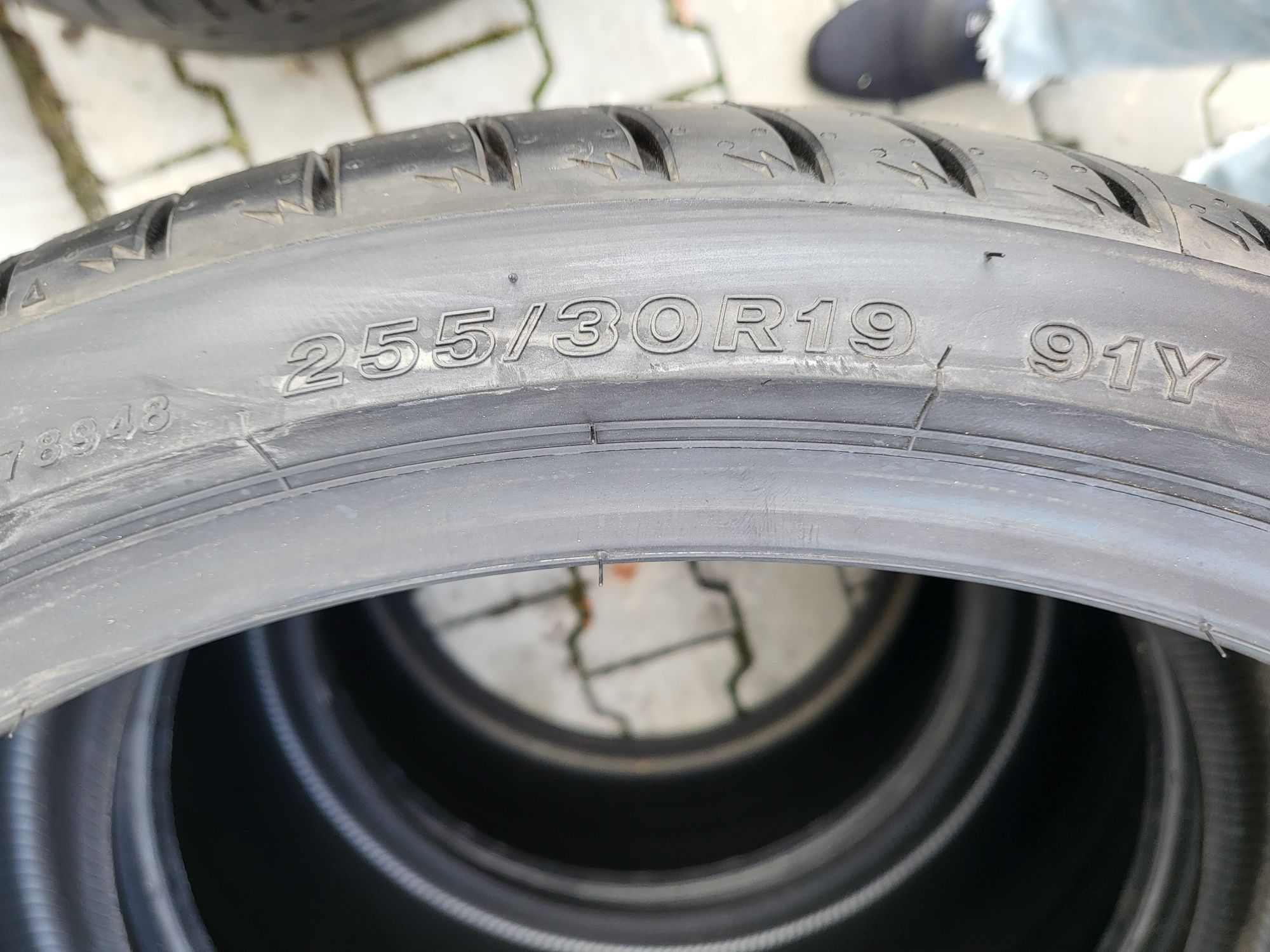 Anvelope turism vara noi Firestone 255 30 19