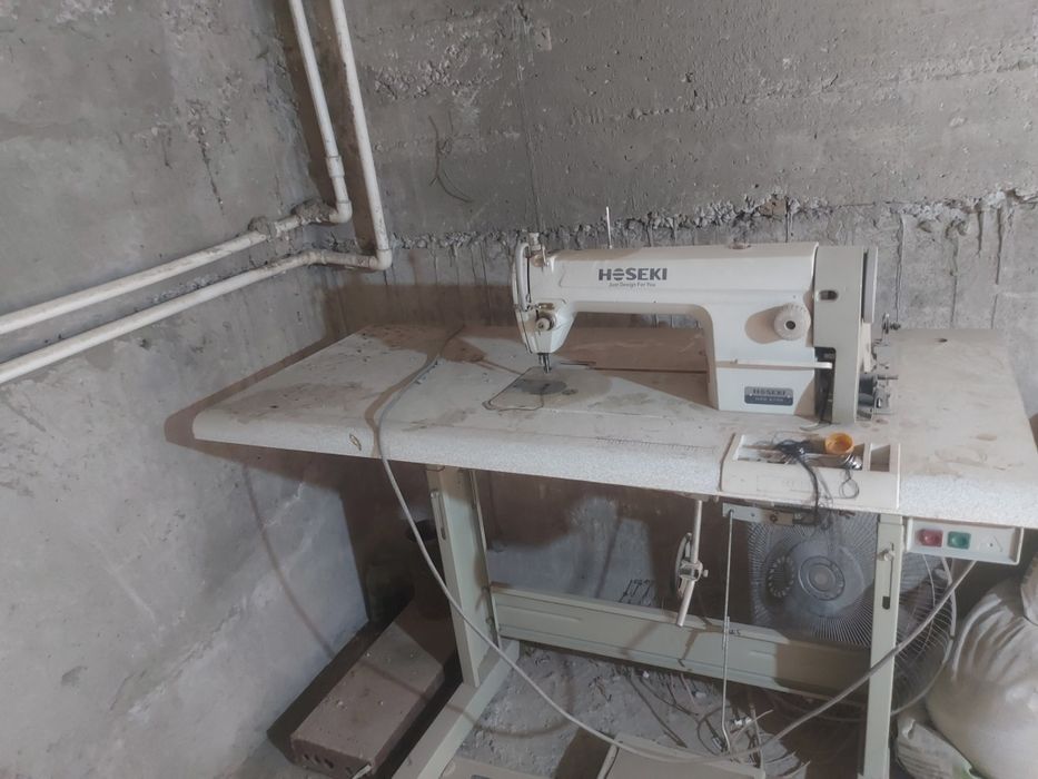 Tikuv mashinasi Heseki . stenka