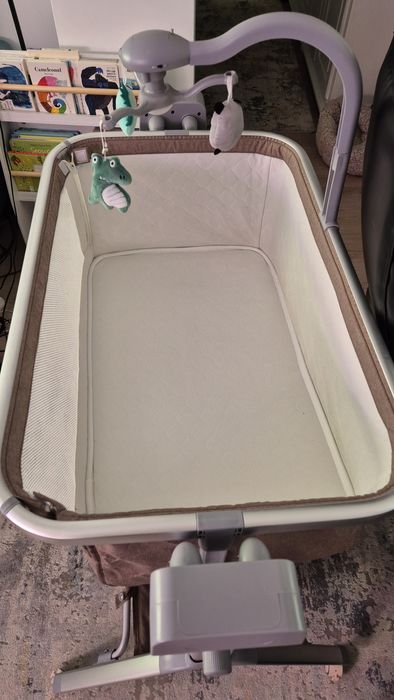 Patut co-sleeper cu leagan electric, saltea inclusa