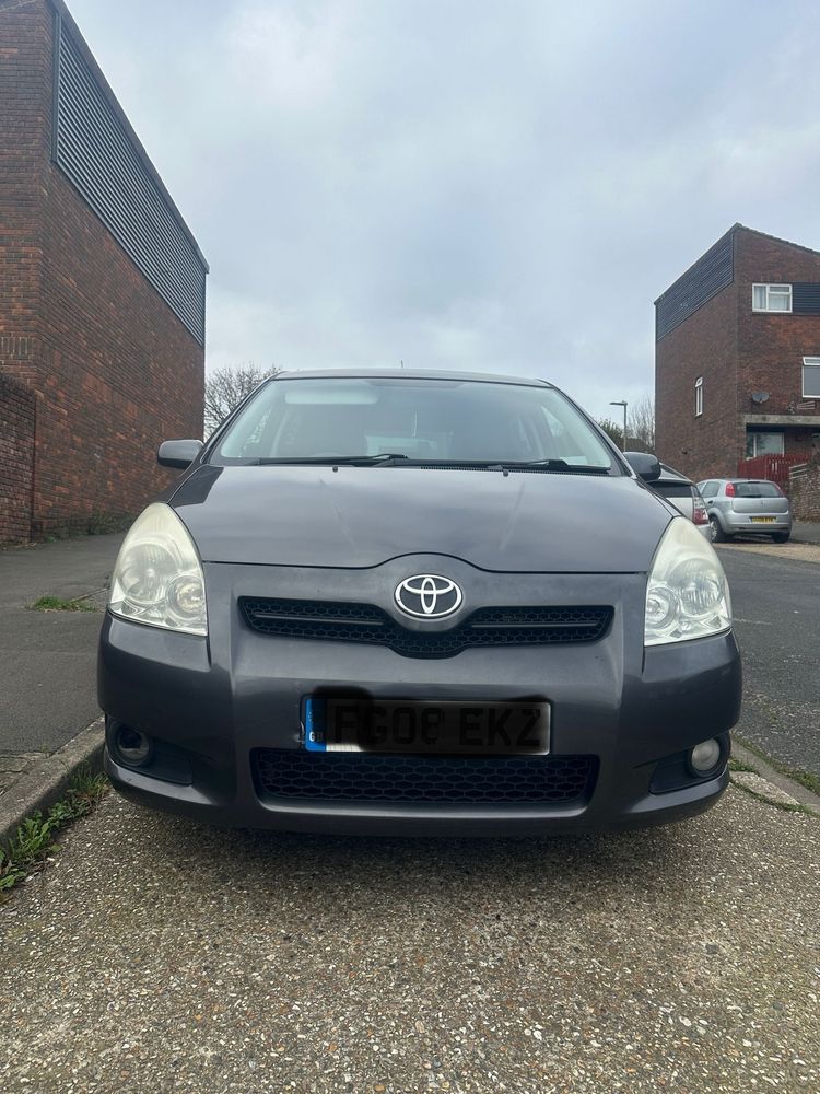 Haion stop stanga dreapta piese toyota corolla 2 facelift 2008 2.2 d4d