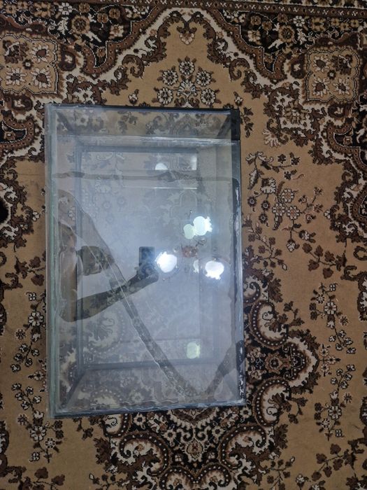 Аквариум 100 литров.