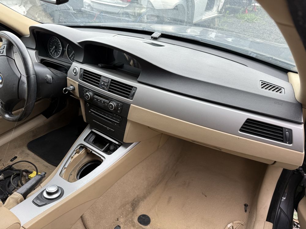 Plansa bord Bmw seria 3 e90 e91 e92 e93 Navi