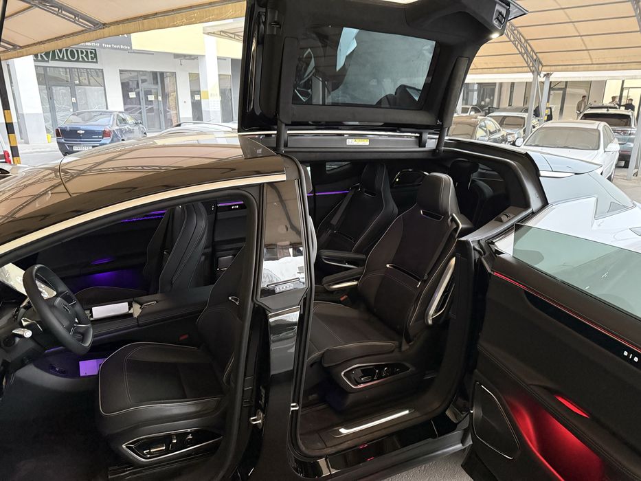 Hiphi moshina ideal holati zor haqiyqiy kamfort moshina