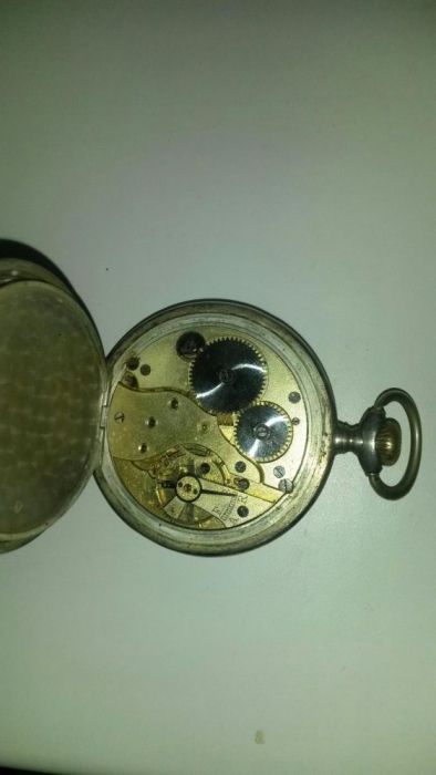 Ceas din argint,de colectie vechi de peste 120 de ani .ultimul pret