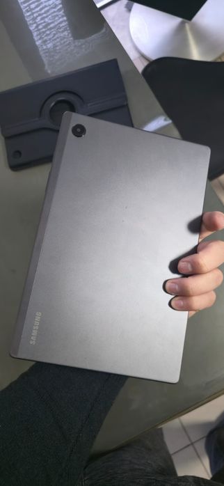 Продам планшет Самсунг Tab A8