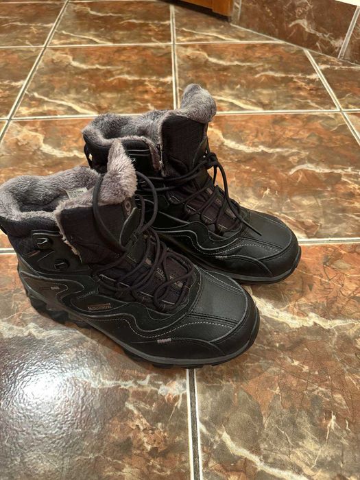 Bocanci Salomon climatherm, waterproof contagrip 40 2/3