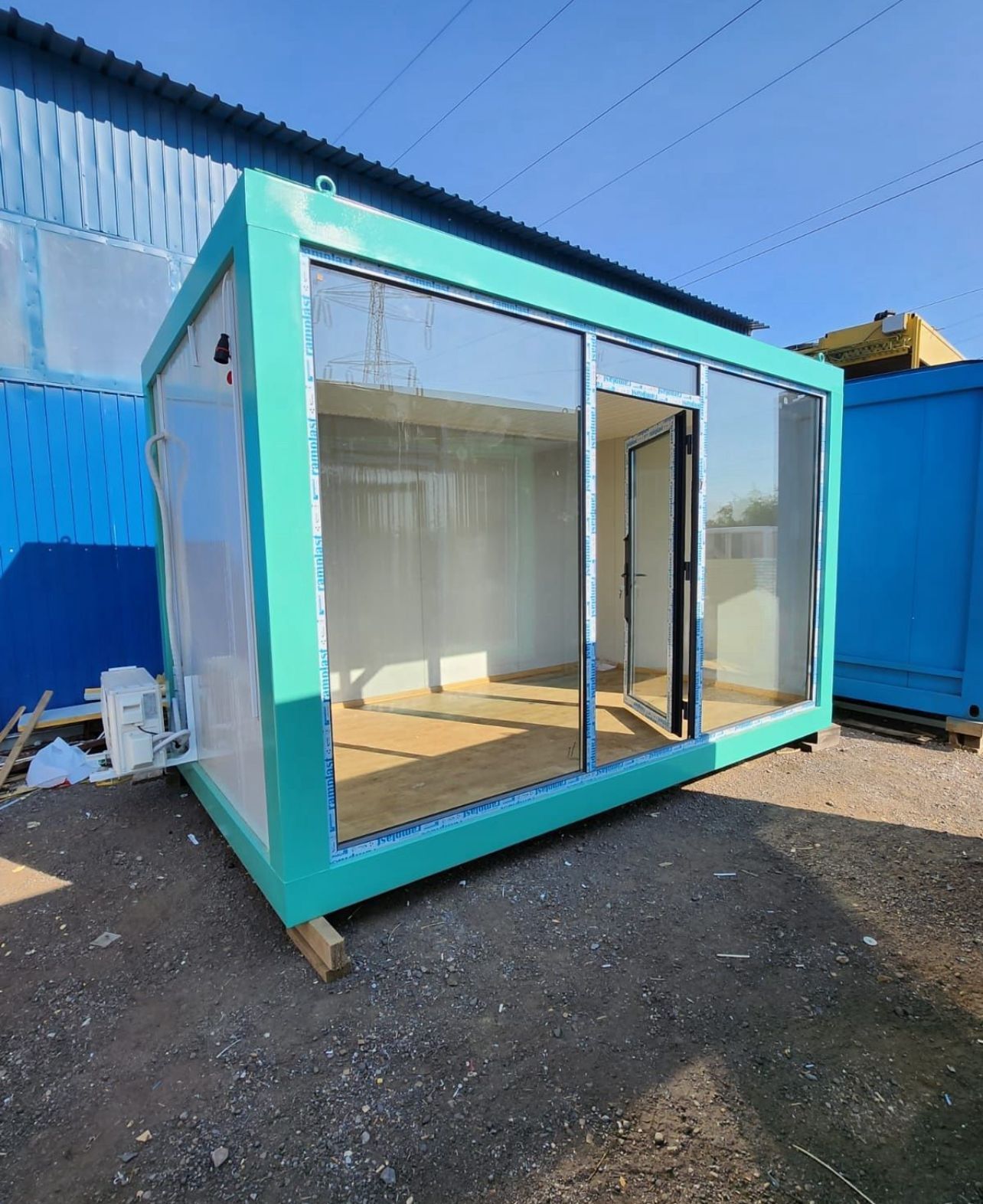 Vând containere modulare premium