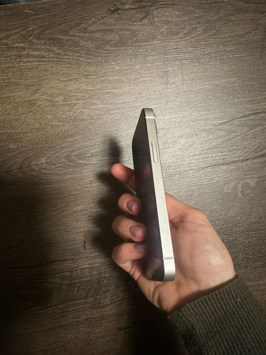 iPhone 13 mini white