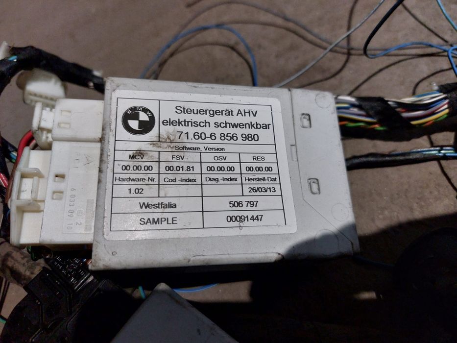 Cârlig rabatabil electric BMW F10 F11 complet cu module și instalație