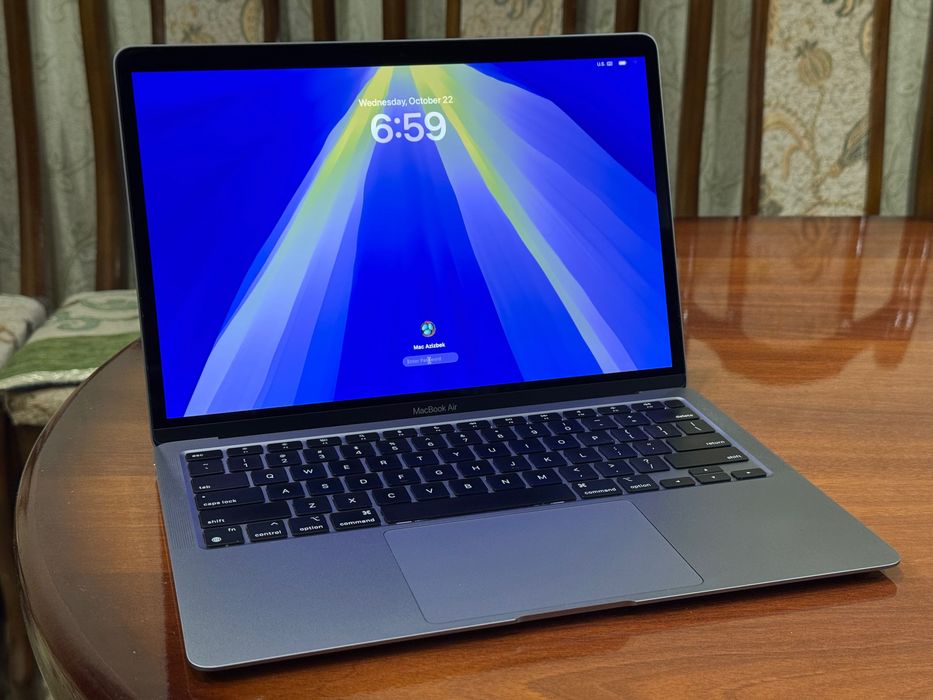 Apple MacBook Air M1 Space Gray 8gb RAM 256gb SSD 90% akkumulyator