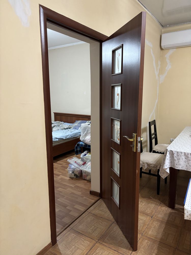 Двери б/у (1 в наличии)