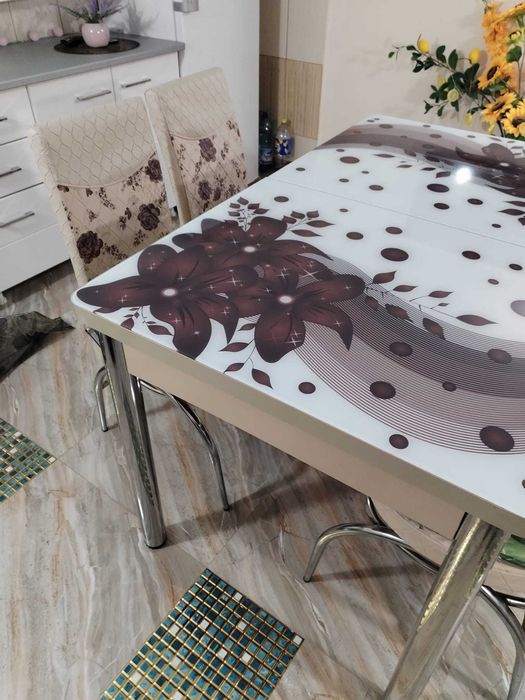 Vind masa de bucatarie cu 6 scaune