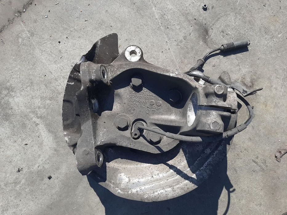 fuzeta stanga fata  1.6 b bmw seria 1 e81 e87  fuzeta stanga fata  1.6 b bmw seria 1 e81 e87  3121 6764443-03