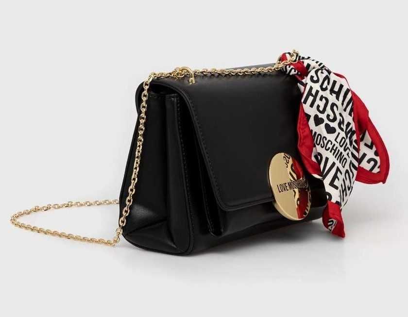 Love Moschino нова оригинална дамска чанта за рамо с прикрепено шалче