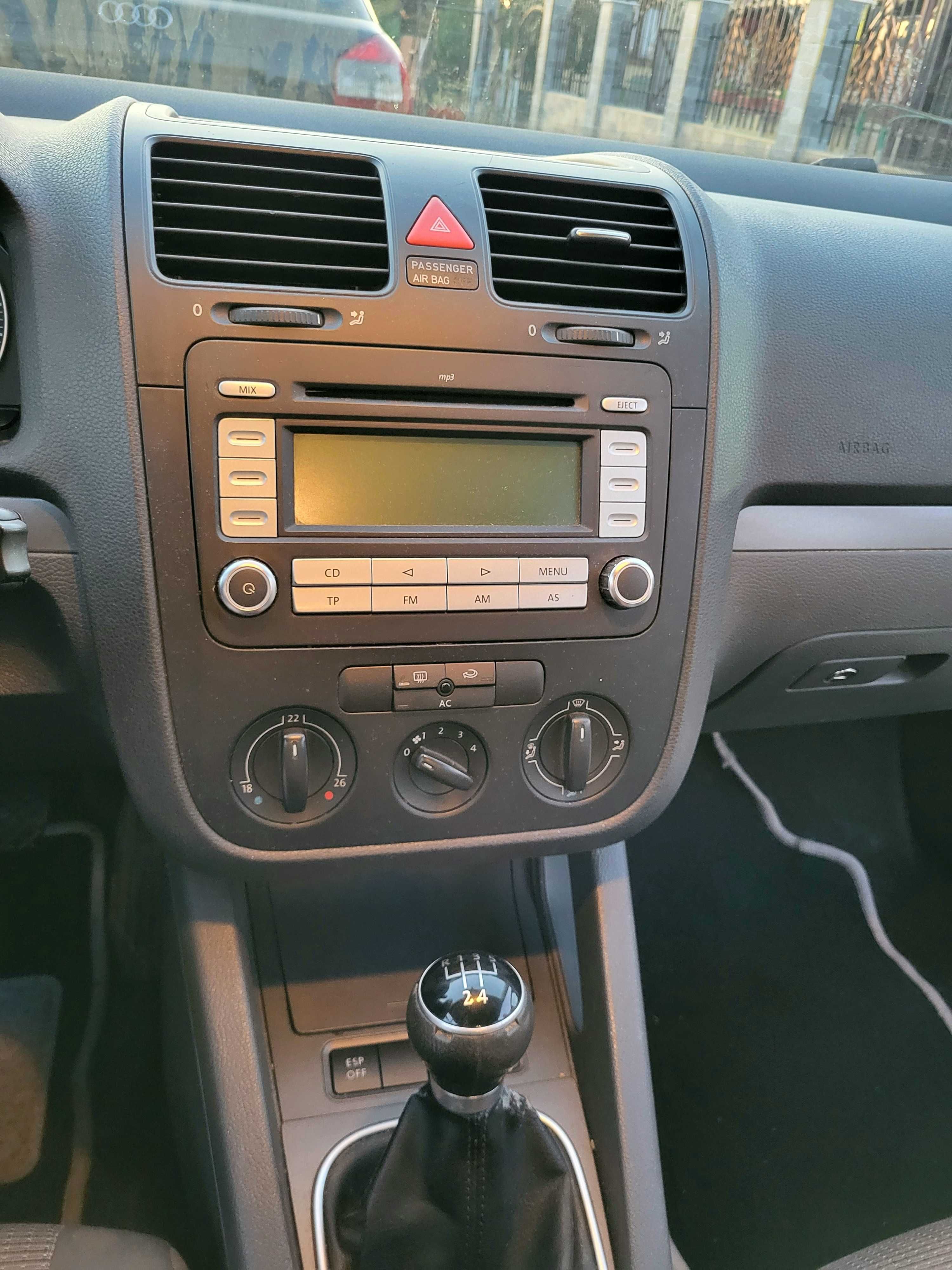 Golf 5 1.6 102коня 2007година