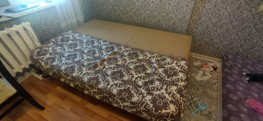 Диван отдам даром