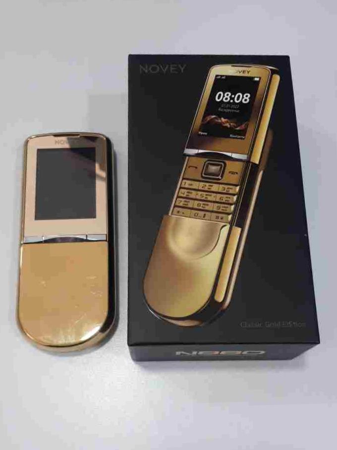 Telefon Novey N880
