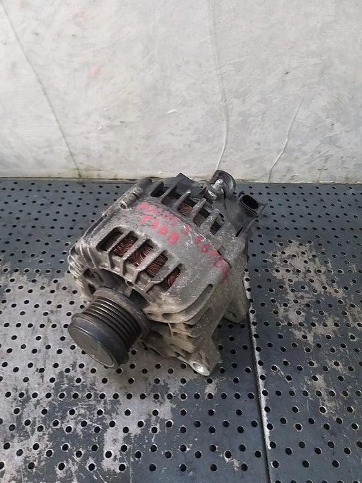 Alternator 1.6 tdci ford focus 3 av6n10300gc 30659390 tg15c183 2612673b