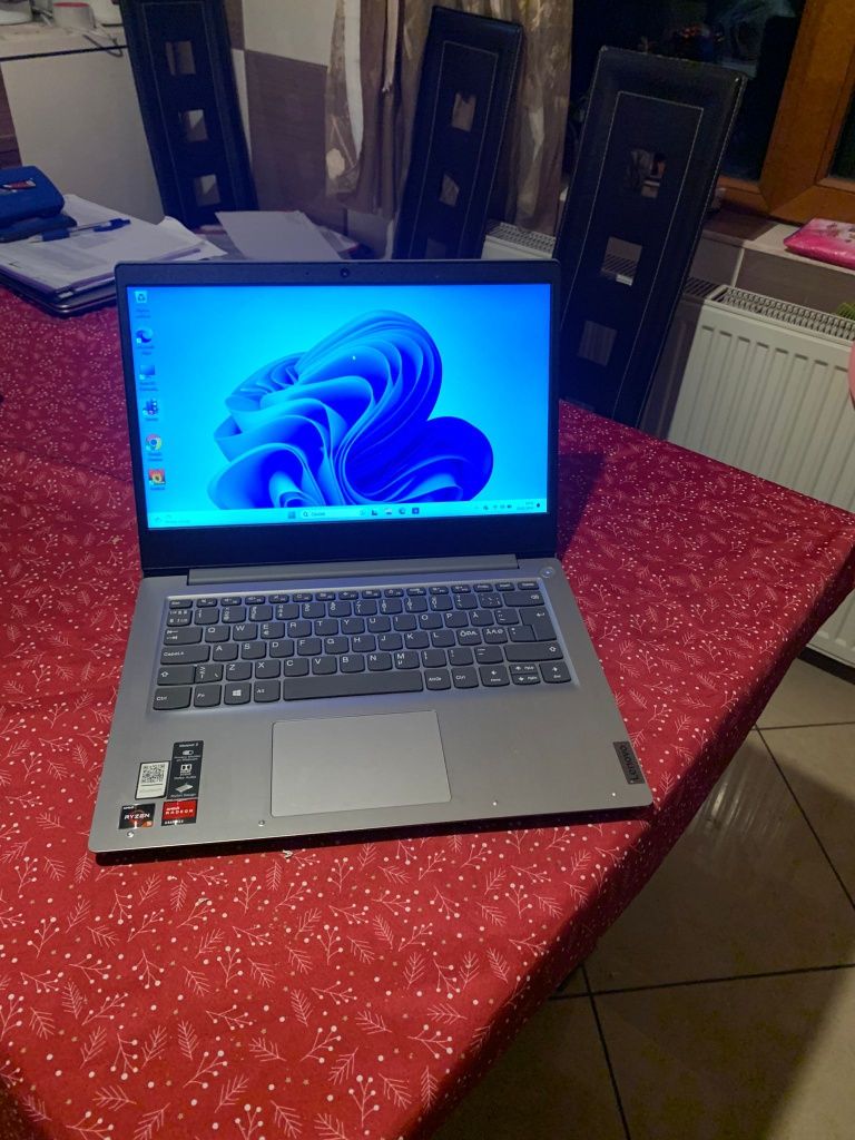 Laptop Lenovo Ideapad3 14 , 2021, 512ssd,8gb ram,video dedicat