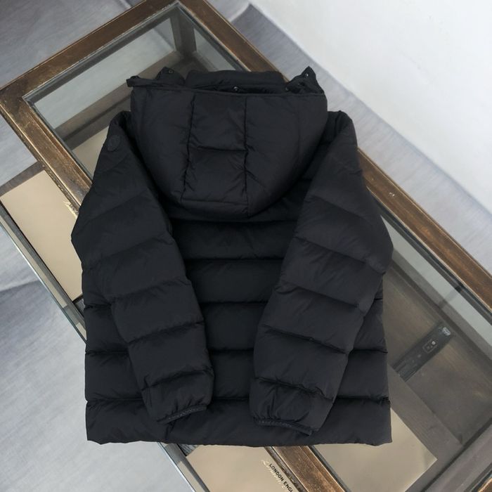 Geaca Moncler colectie noua