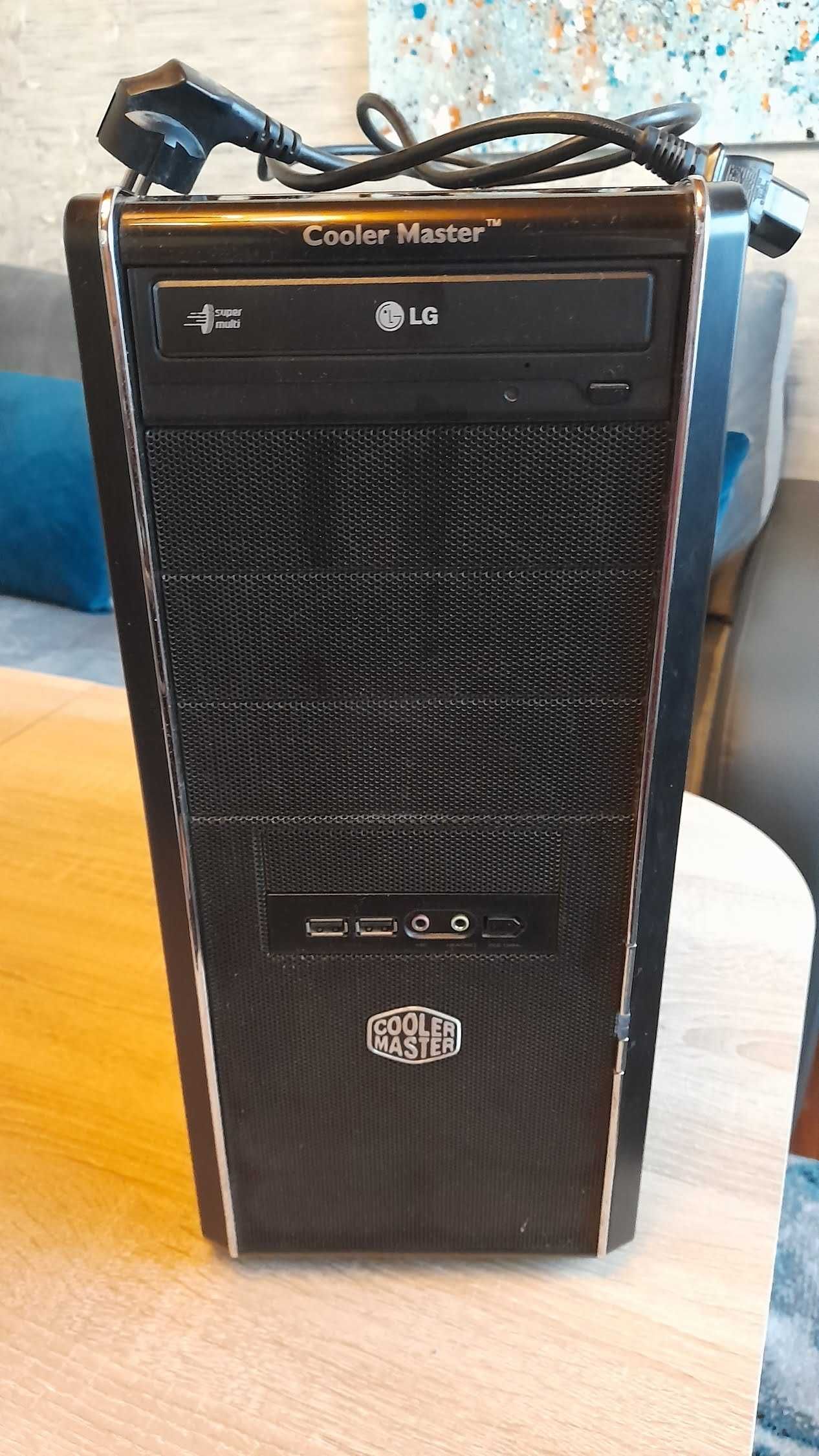 Компютър Intel Core I5-4570 CPU 3.20 GHz 
с Монитор 22" Philips