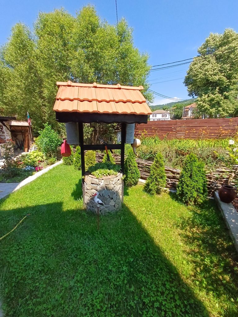 Продава се Къща в с. Свежен, Област Пловдив - 104 кв.м за 1241 €/кв.м - Снимка #2