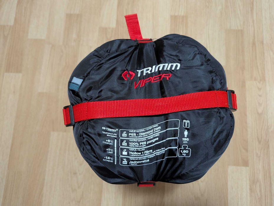 Cort coleman darwin si 2 saci de dormit