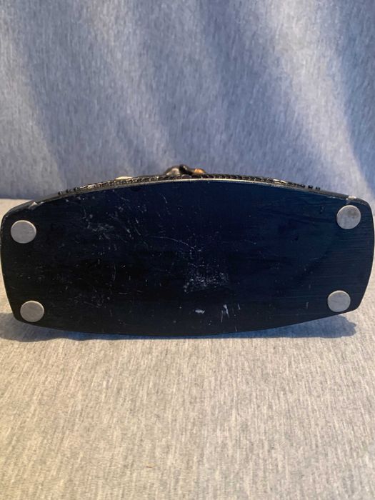 стара статуетка фигури