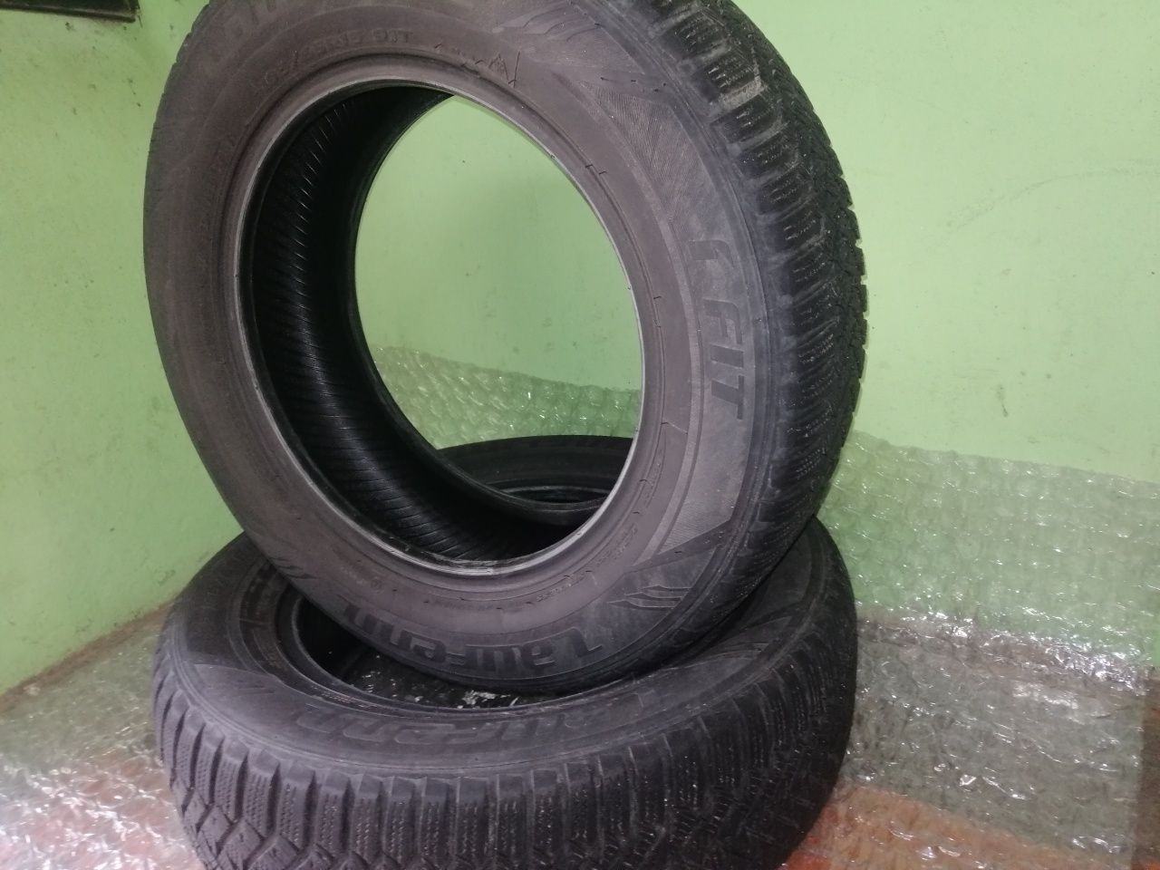 Зимни гуми Laufenn 195/65/15 2бр.