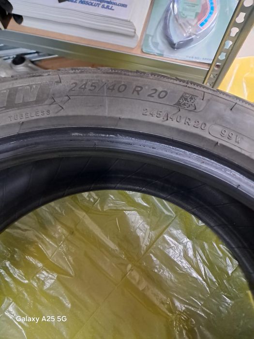 Vand 4 anvelope de iarna Michelin 245/40R20 si 275/35R20