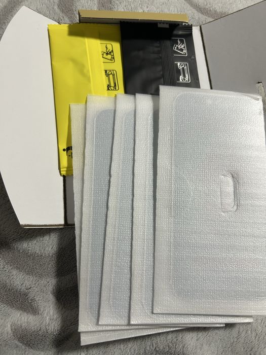 2 Huse iphone 17 pro